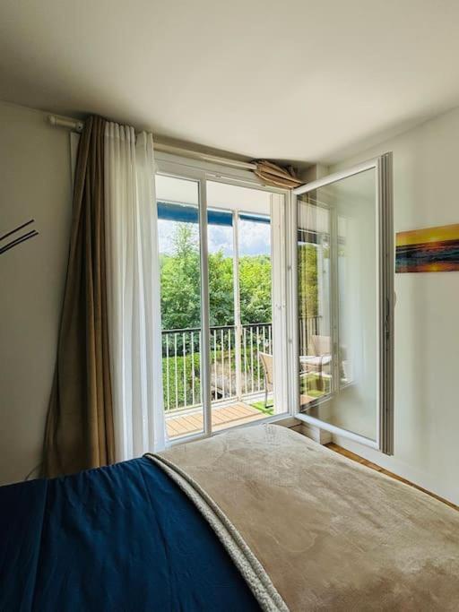 Proche Chateau De Versailles Avec Balcon Vu Sur Une Foret Et Parking Gratuit Pour 5 Personnes Maximum Bagian luar foto